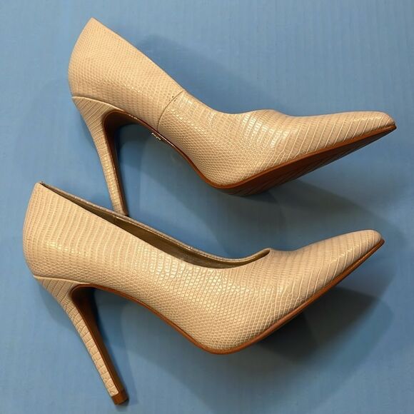 Torta Caliente Cream Faux Snakeskin Pointed Toe High Heel Pumps Women’s Sz 8 - Picture 4 of 10